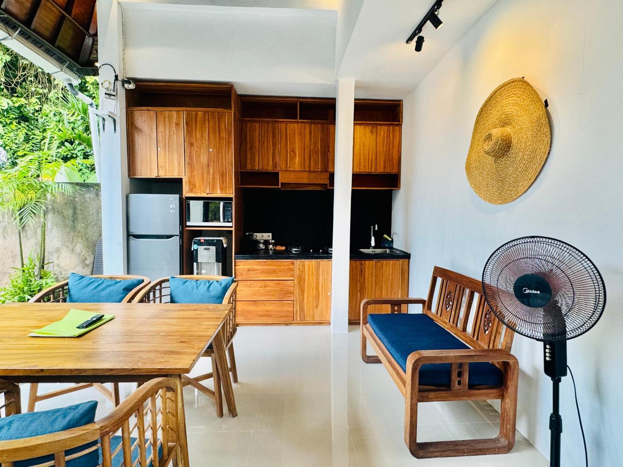Villa Banua Seminyak Exterior photo